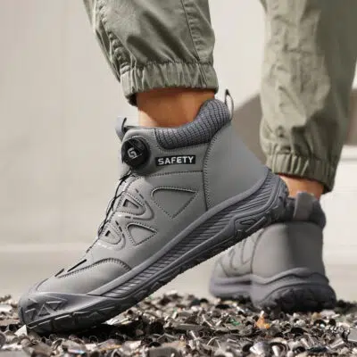 Abrasion-resistant work shoes on metal shavings