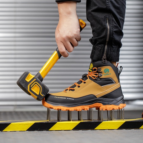 Puncture resistant midsole on steel toe boots