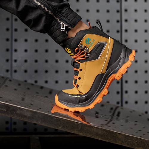 Soft flexible high top steel toe work boots