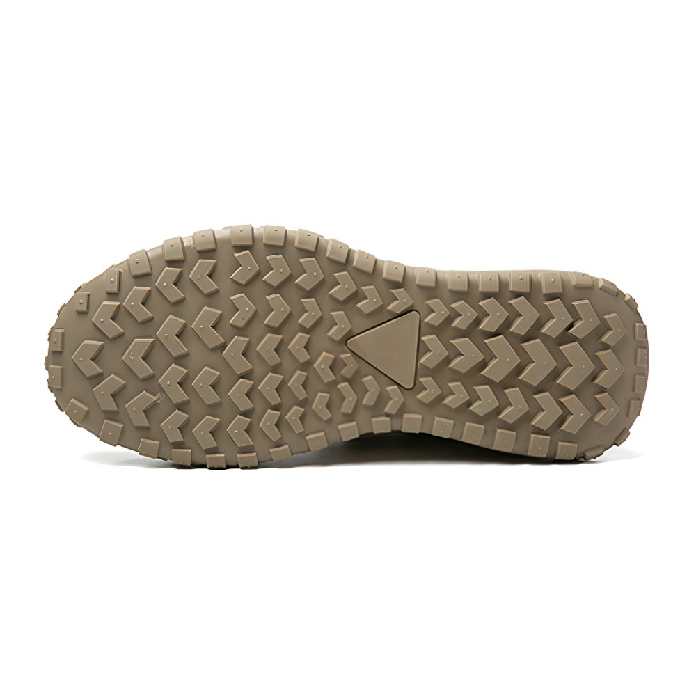 Wear resistant rubber outsole on 3303 safety shoes