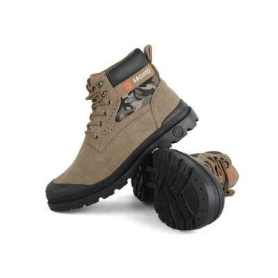 Tan 9001 steel toe boots with outsole view
