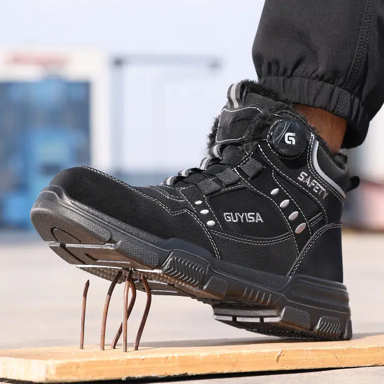 Puncture resistant midsole on black steel toe work boots