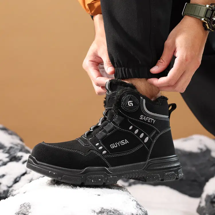 Quick dial lacing on fleece lined safety boots